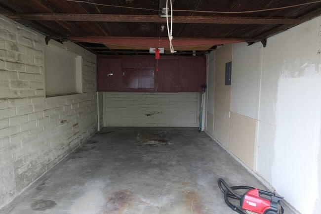 Building Photo - 164 Amesti Rd