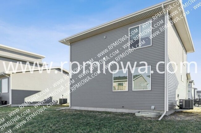 Building Photo - GREAT LOCATION!! 3 Bed, 2.5 Bath in Ankeny