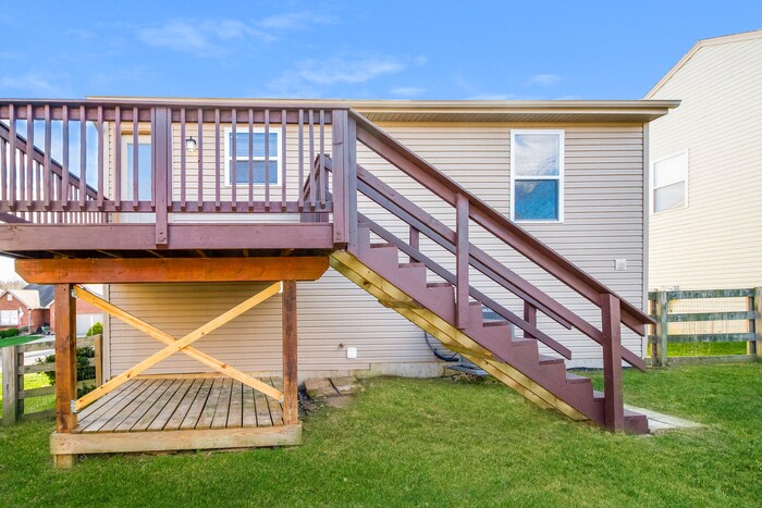 Building Photo - 1530 Singh St