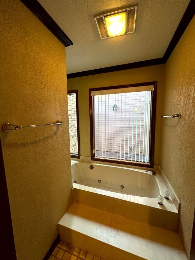 Building Photo - 6461 Firestone Pkwy