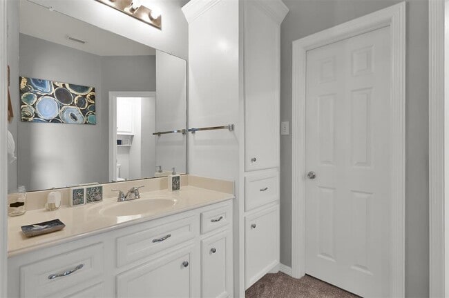 Building Photo - 9706 Chipstead Ct