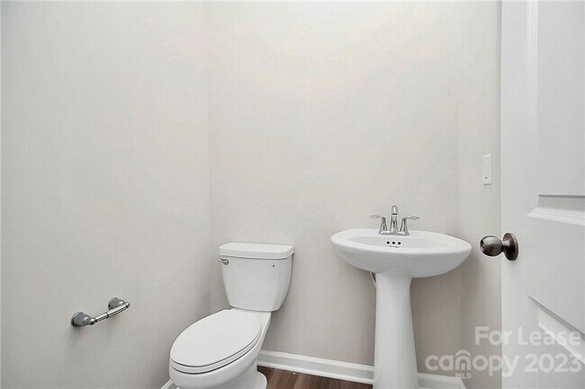 Building Photo - Stunning Almost New Home in desirable Chat...