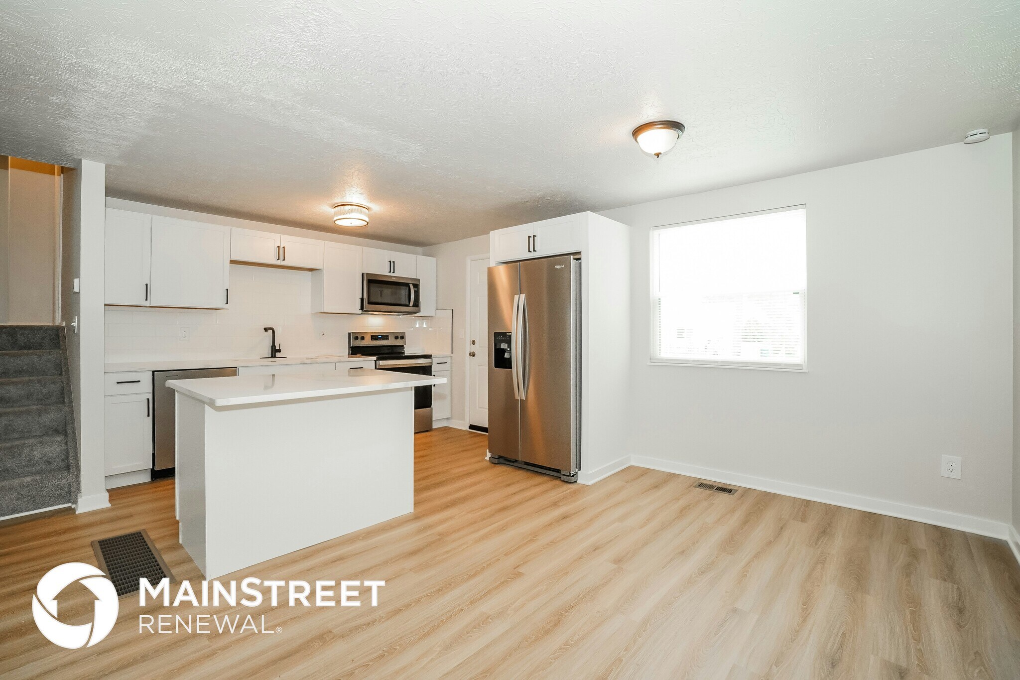 Building Photo - 3054 Deepwood Dr