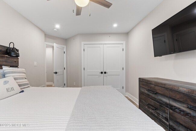 Building Photo - 45 Golden Eye Ln