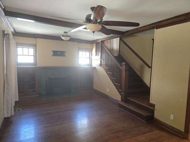 Building Photo - RENT-TO-OWN HOME AVAILABLE!  Your Path to ...