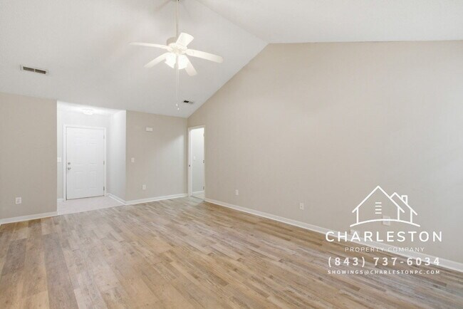 Building Photo - 1860 Piper Dr