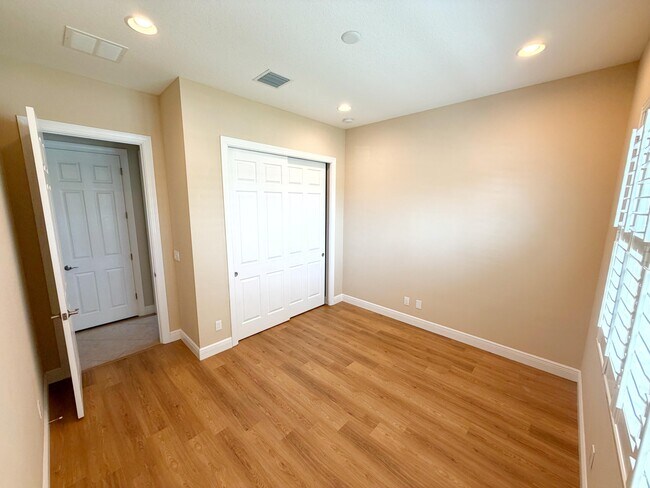 Building Photo - 10973 SW Visconti Way