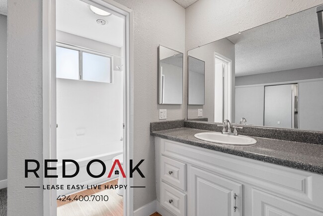 Building Photo - 13325 Heacock St