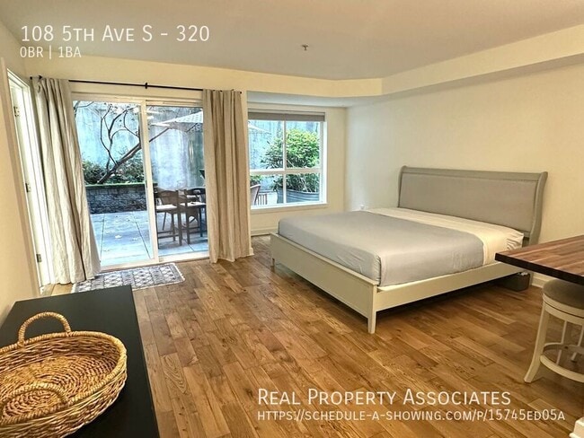 Building Photo - 108 5th Ave S