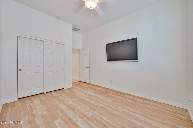 Building Photo - 30870 N 125th Dr