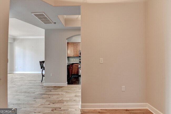 Building Photo - 3445 N Stratford Rd NE