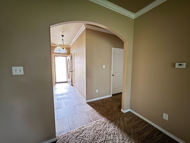 Building Photo - 708 Cody James Dr