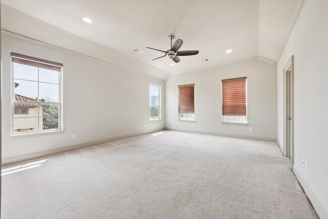 Building Photo - 4004 Feagan St