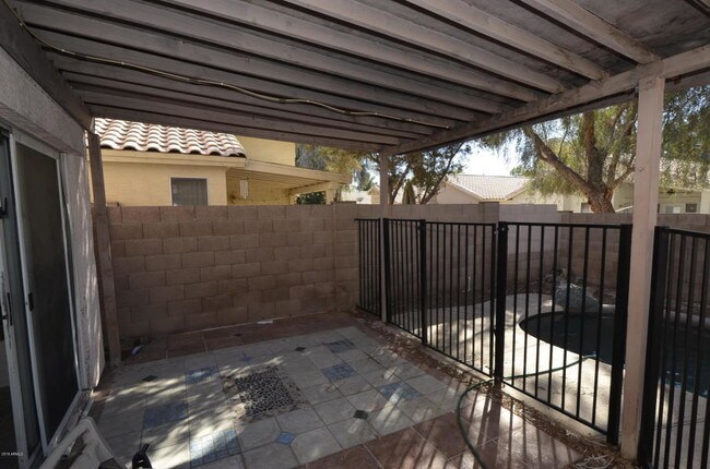 Building Photo - 630 N Diane Ct