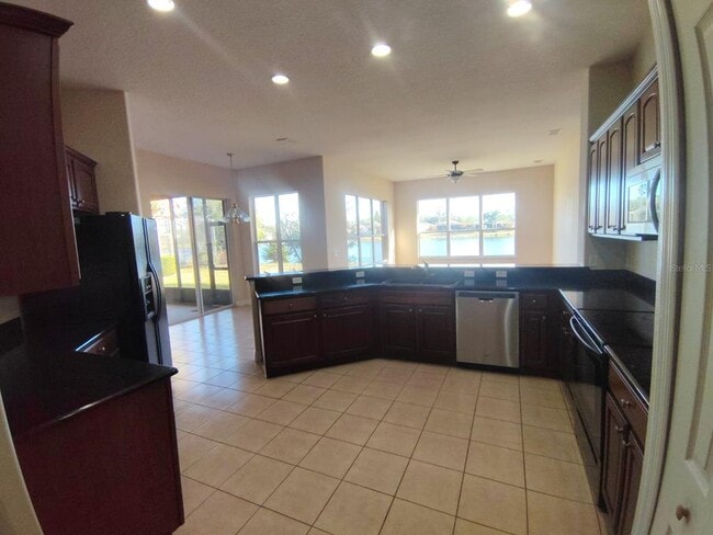 Building Photo - 843 Glendora Rd