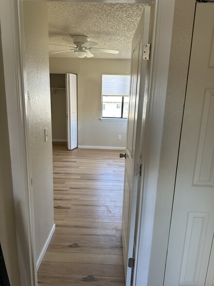 Building Photo - 631 Highline Dr