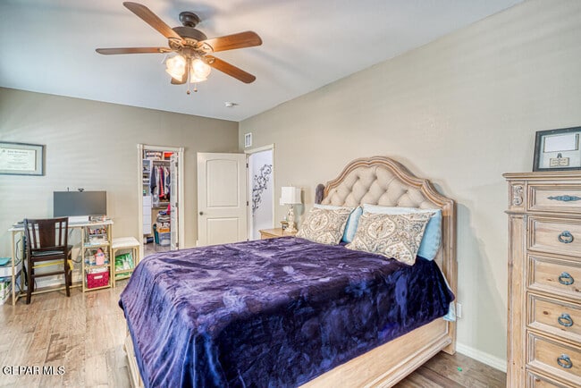 Building Photo - 13102 Cozy Cove Ave