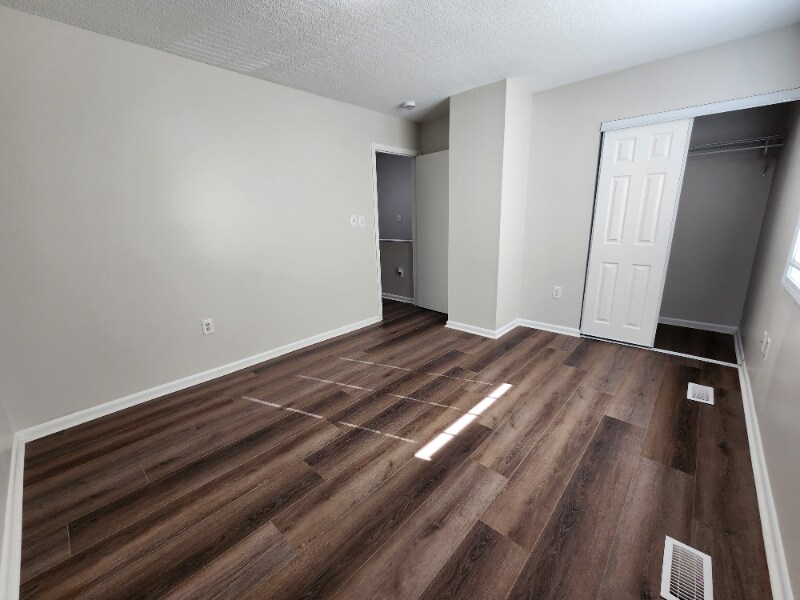 Building Photo - 12730 Woodside Ln