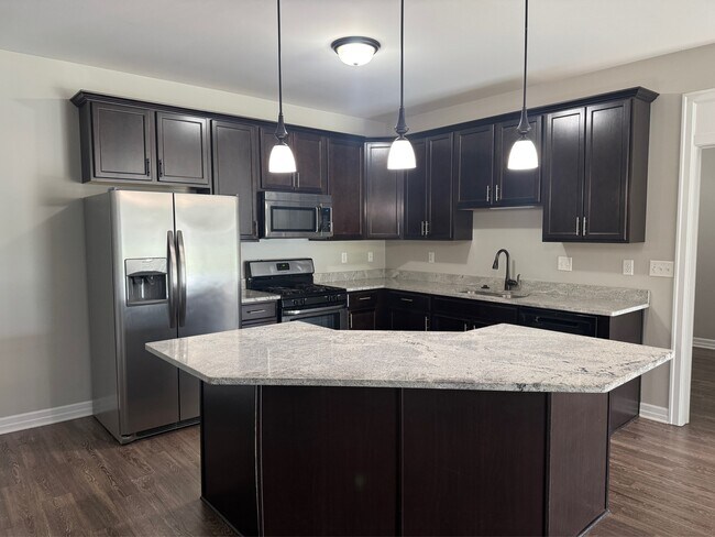 Building Photo - 5785 Crocker Ct