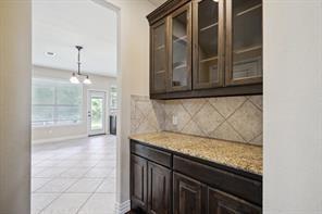 Building Photo - 6217 Larkspur Ln