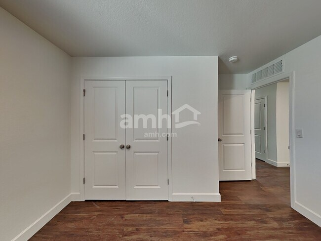 Building Photo - 8815 N 171st Dr