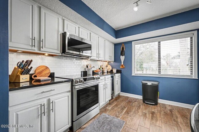 Building Photo - 14750 Beach Blvd