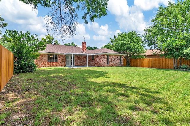 Building Photo - 403 Daisy Dr