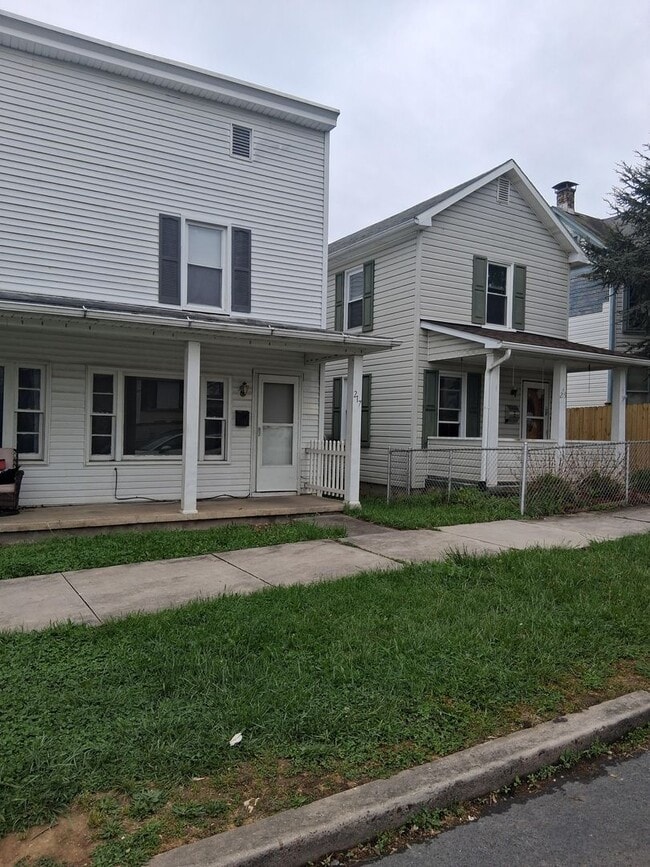 Building Photo - Elder St Fink