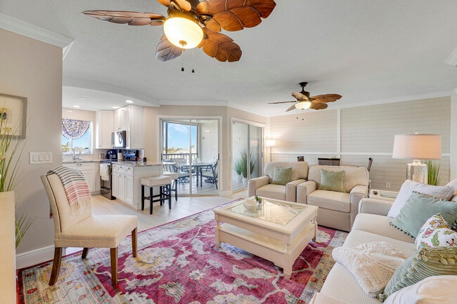 Building Photo - 275 Palm Ave