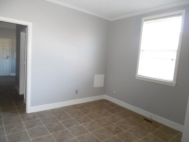 Building Photo - N242