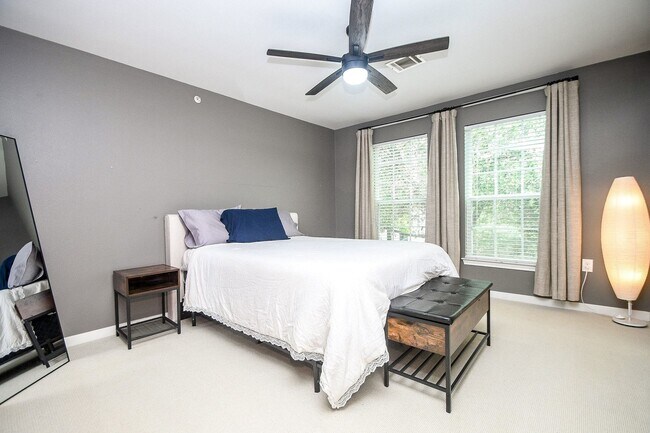 Building Photo - 2332 Winrock Blvd