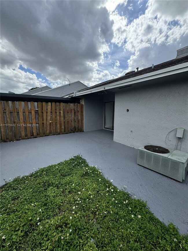 Building Photo - 8341 SW 148th Pl