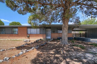 Building Photo - 2927 Harrison Ave