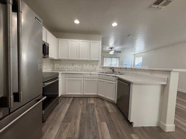 Building Photo - 2809 N 107th Dr