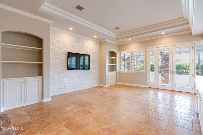 Building Photo - 750 Huntsdale Ct