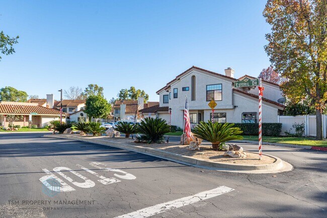 Building Photo - 2 Bed 2.5 Bath Montefino Townhome in the Heart of Diamond Bar!