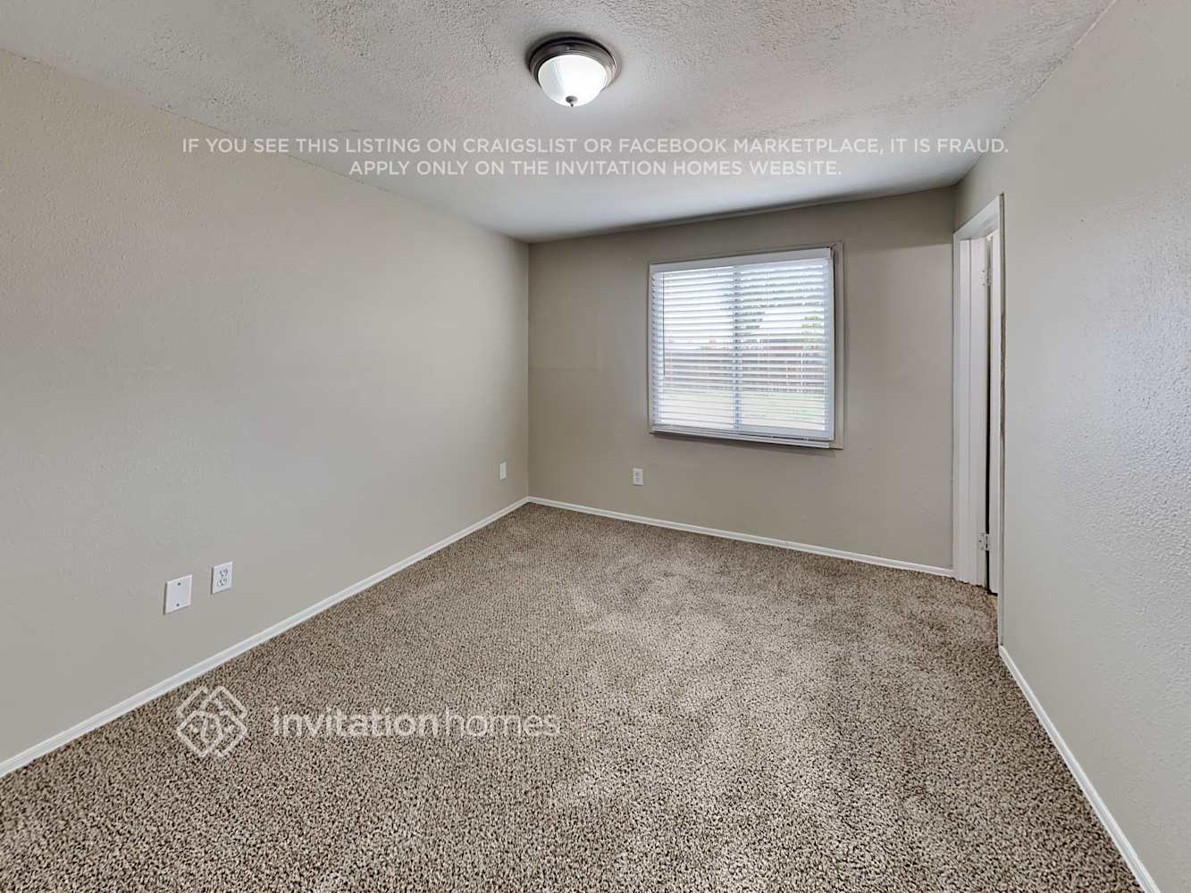 Building Photo - 4102 N 71st Ln