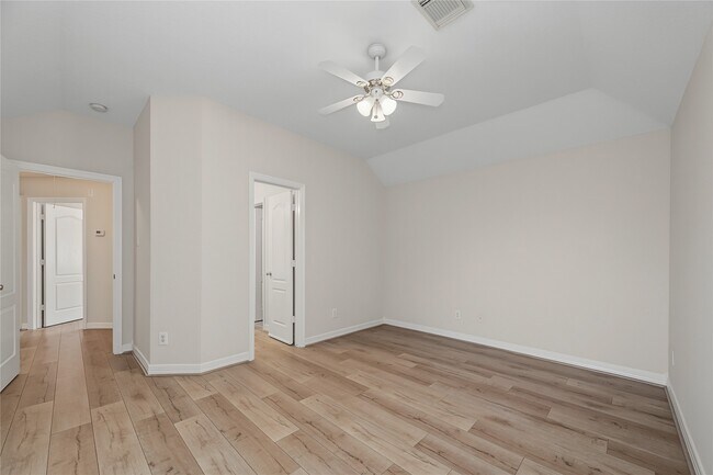 Building Photo - 5807 Bayberry Way