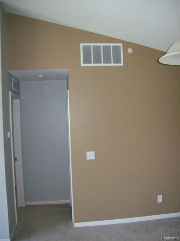 Building Photo - 2249 Arcadia Dr
