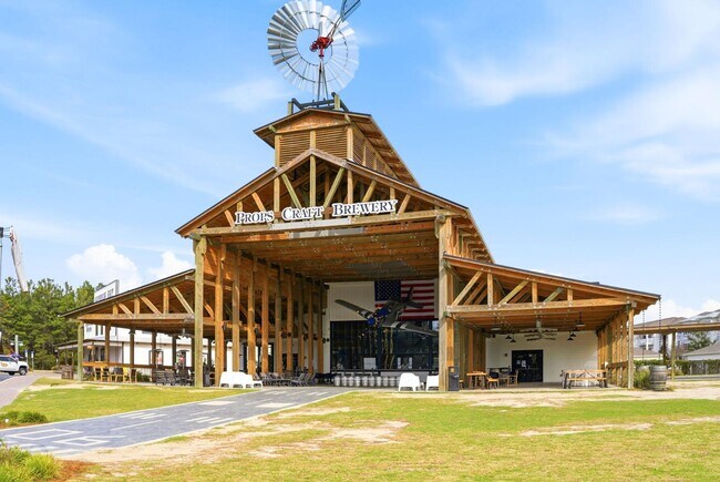 Building Photo - 486 Fanny Ann Way