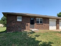 Building Photo - 3833 College View Dr