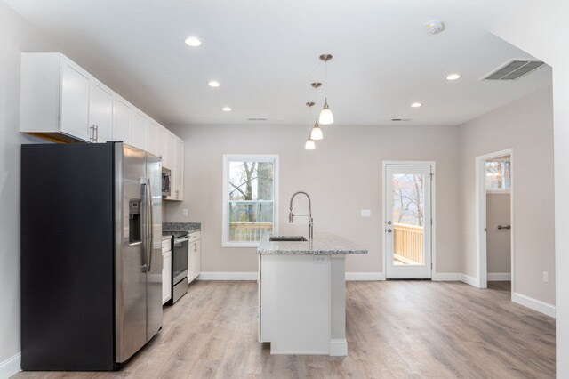 Single Story, open kitchen design - 110 Owens Creek Rd