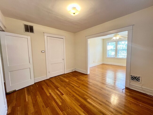 Building Photo - 911 St Rita Ave