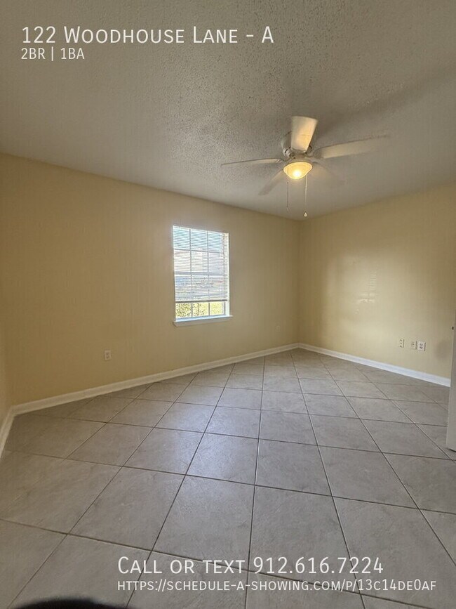 Building Photo - 122 Woodhouse Ln