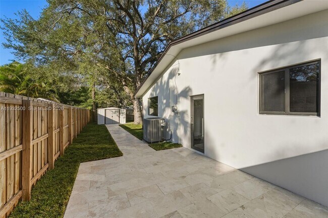 Building Photo - 7505 SW 167th St