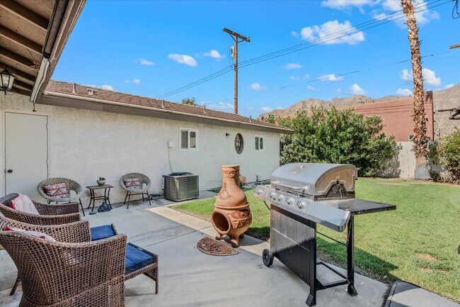 Building Photo - 53705 Avenida Diaz