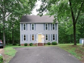 Building Photo - Arrowood Neighborhood Gem – 3BR Home Near ...