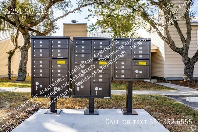 Building Photo - 5251 SW 21st Pl