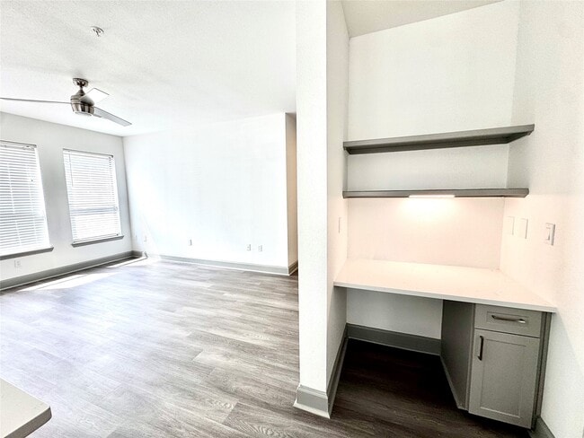 Building Photo - 3333 Weslayan St