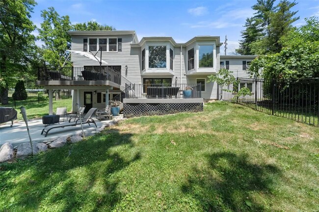 Building Photo - 2026 Dougherty Ferry Rd